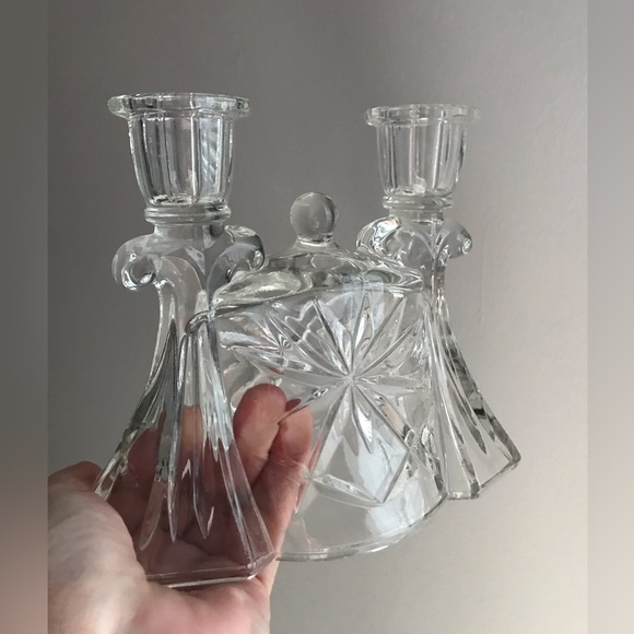 ✨🌟 Vintage Prescut Clear Double Candle Stick Holder by Anchor Hocking - Picture 3 of 10